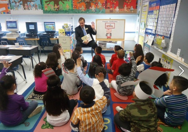 030212 Principi reads