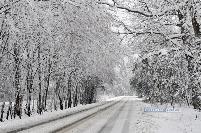 2 waves of snow to hit over New Year's