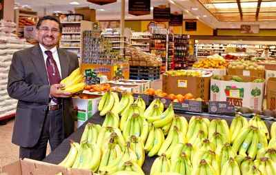 Carlos Castro, owners of Todos Supermarkets in Woodbridge, has been recognized by the University of Virginia. (Submitted photo)