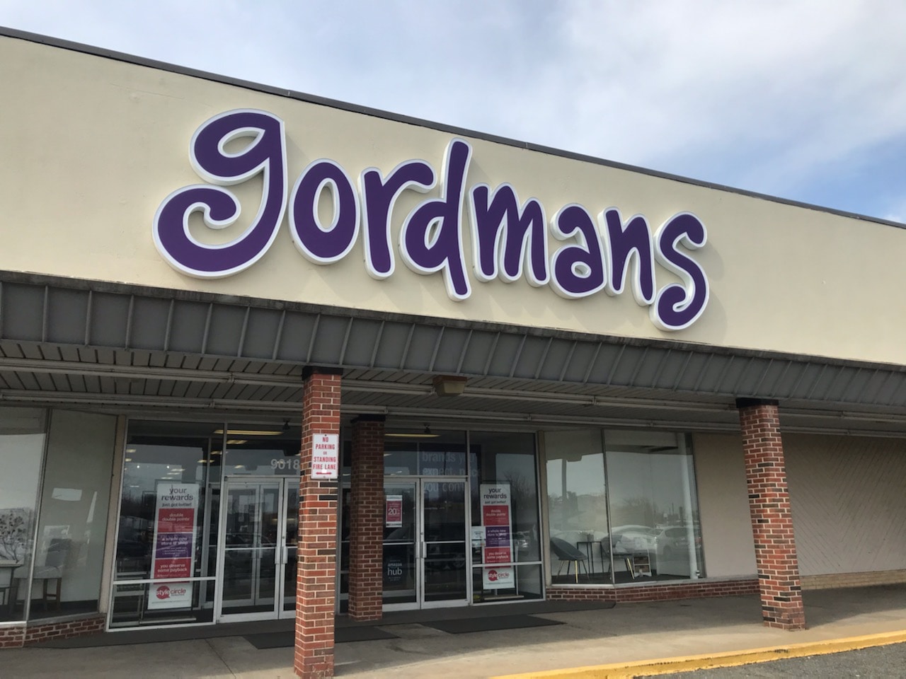 Gordman's opens Tuesday, to offer giveaways, $1K school donation