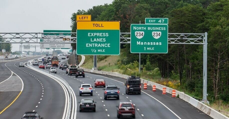 New design planned for 140-foot-tall Potomac Mills sign along I-95