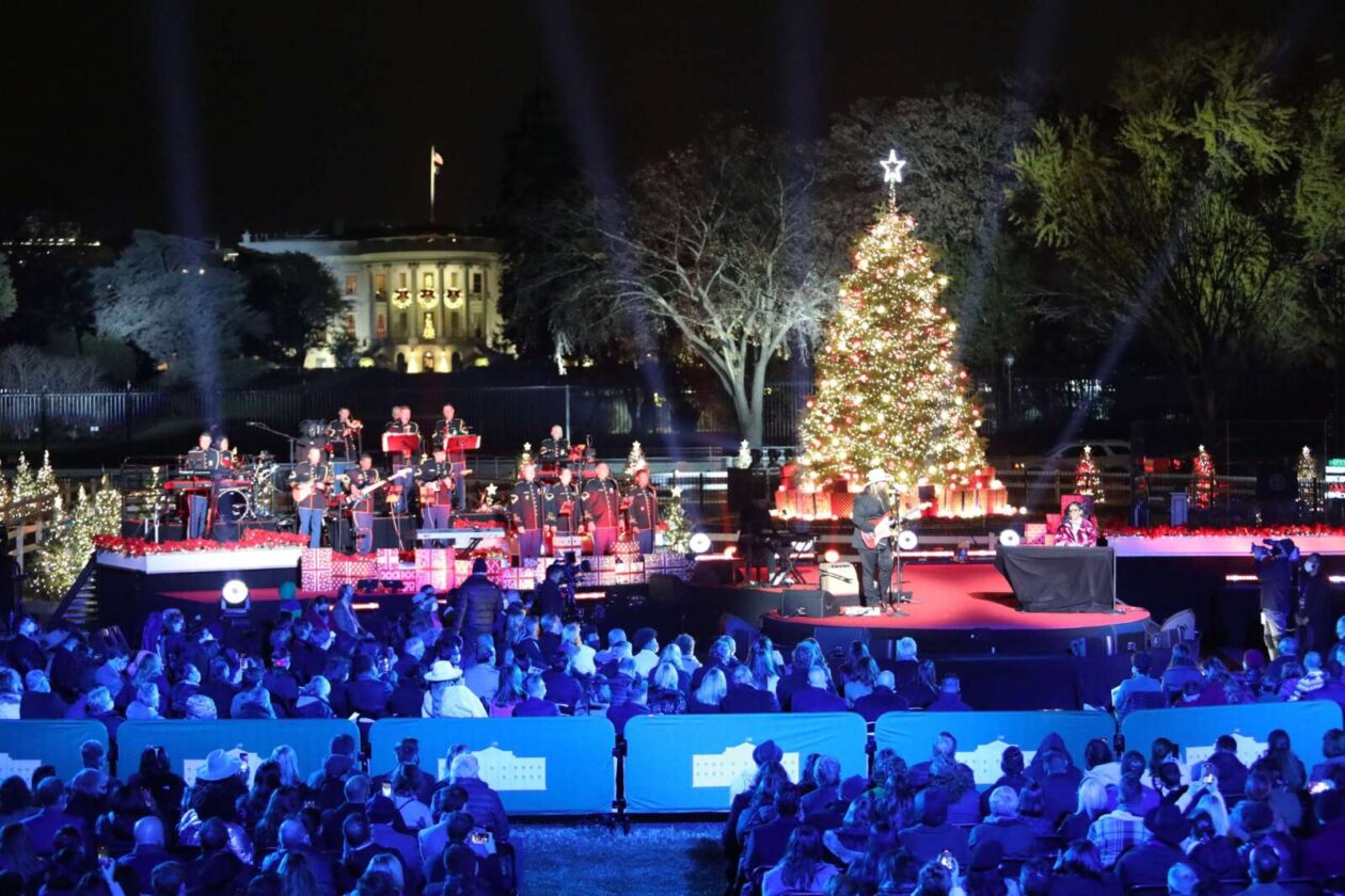 Ticket lottery opens for 100th National Christmas Tree Lighting